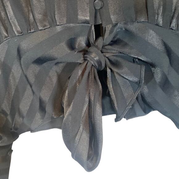 Chelsea28 Black Striped Twist Knot Button Up Formal Blouse Women Sz S - Picture 4 of 9